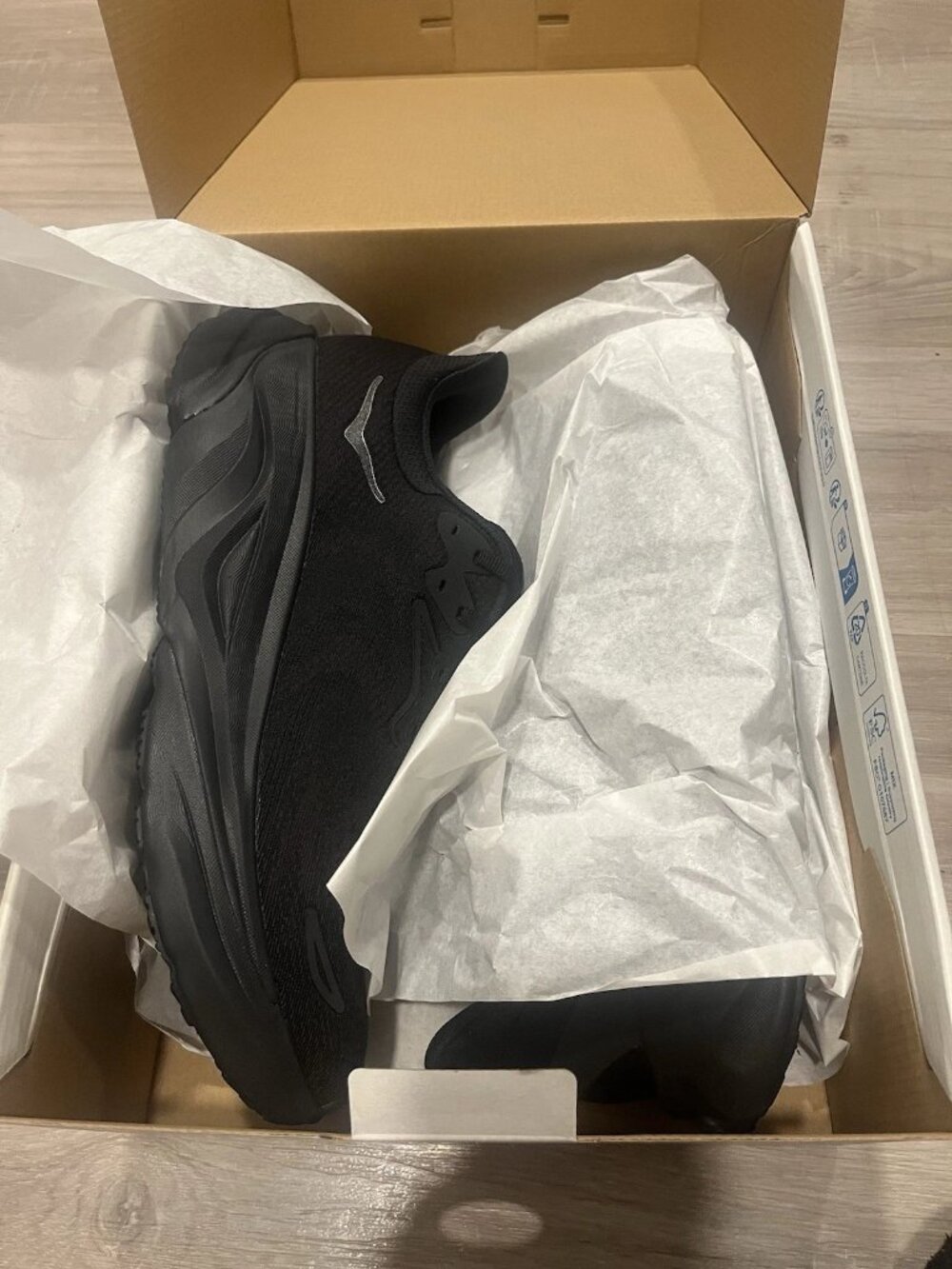 Hoka One One Arahi 8 Black/Black 1168690-BBLC Mens Size 11 [NEW] [MSRP:$150] - Picture 7 of 10